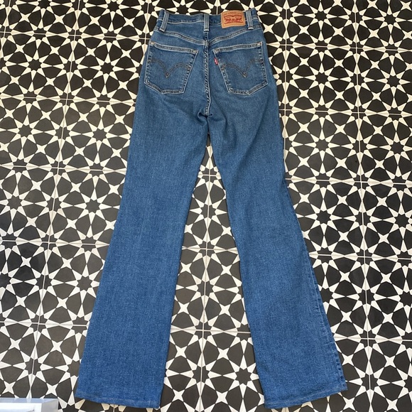 Levi’s Ribcage Bootcut Jean size 24 - Picture 3 of 4